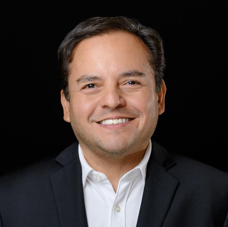 Author David Medina
