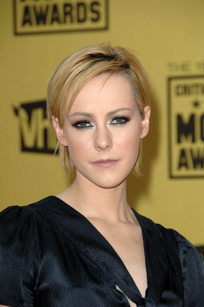 Jena Malone at the 15th Annual Critic's Choice Awards, Hollywood Palladium, Hollywood, CA. 01-15-10
