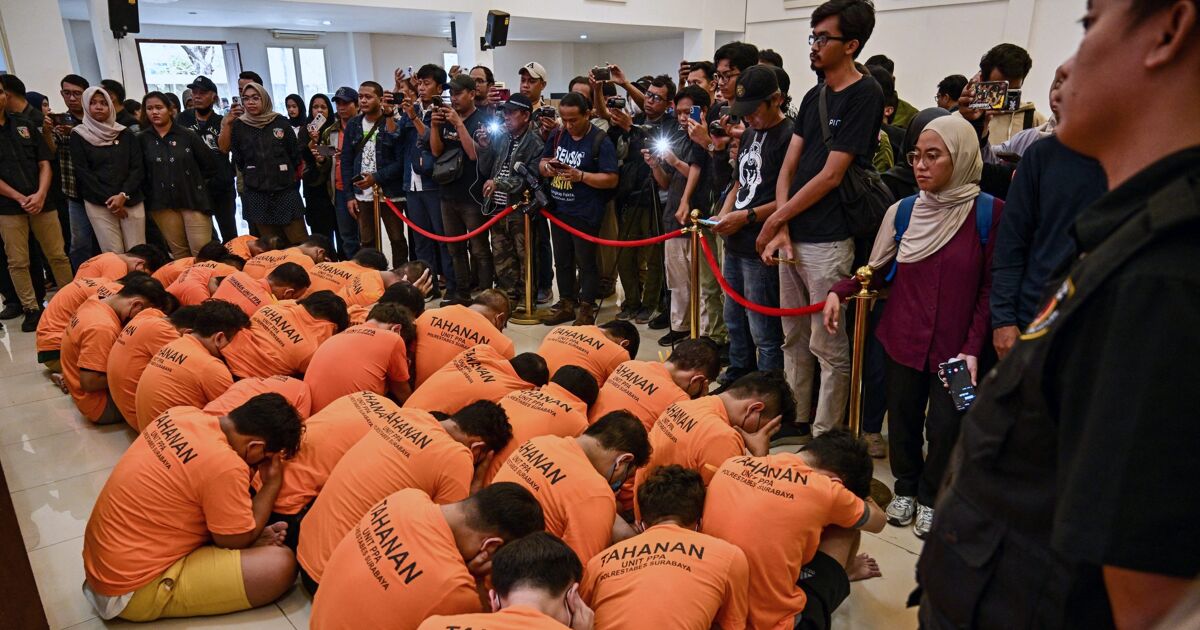 34 men arrested for gay sex & then paraded through the street in Indonesian raid