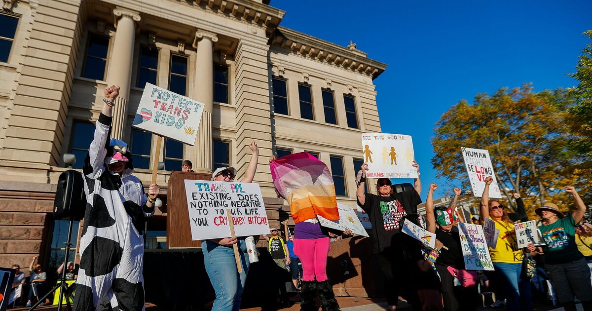 LGBTQ+ rights were a strong rallying point at "No Kings" protests across the country - LGBTQ Nation